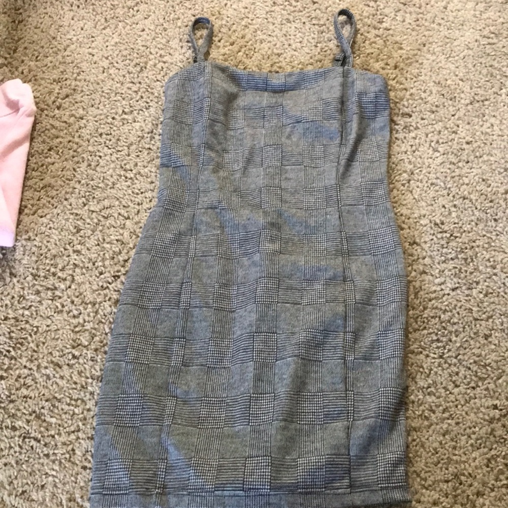 Dress - Picture 2 of 3